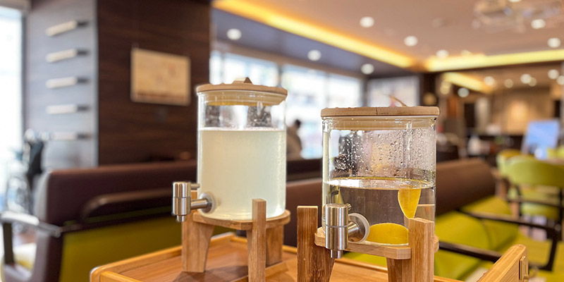 ”Mayura Cafe” Drink Service